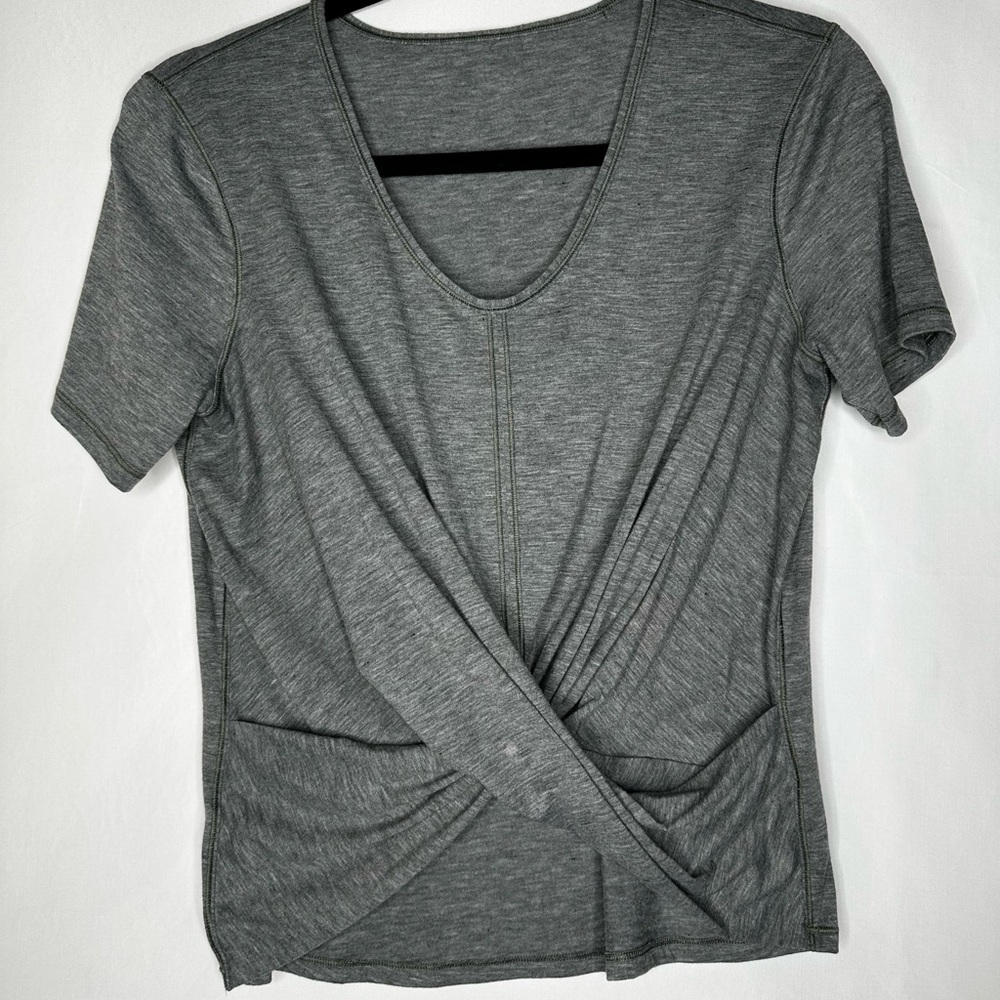 Lululemon Athletica Gray Fitted Tie Front Short Sleeve Top - Picture 2 of 7